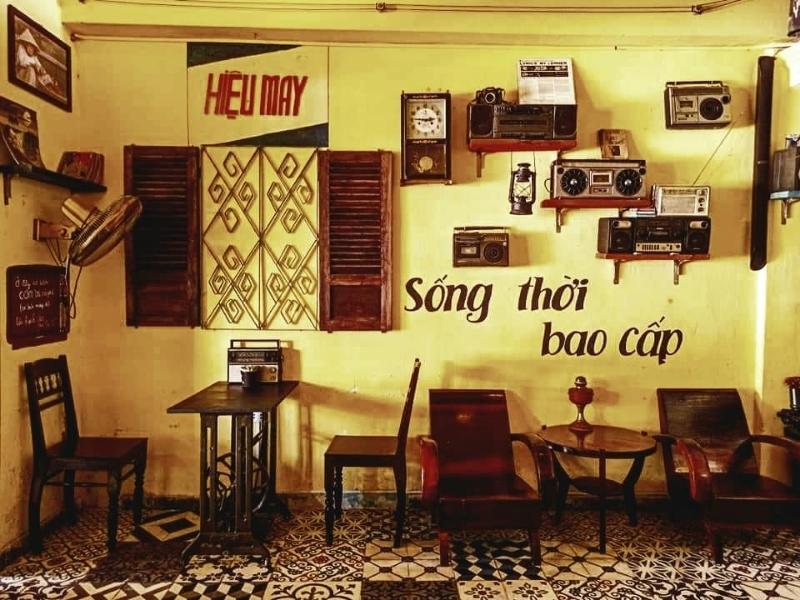 Cách bài trí quán cafe nhỏ mà vẫn có chỗ check-in đẹp mắt