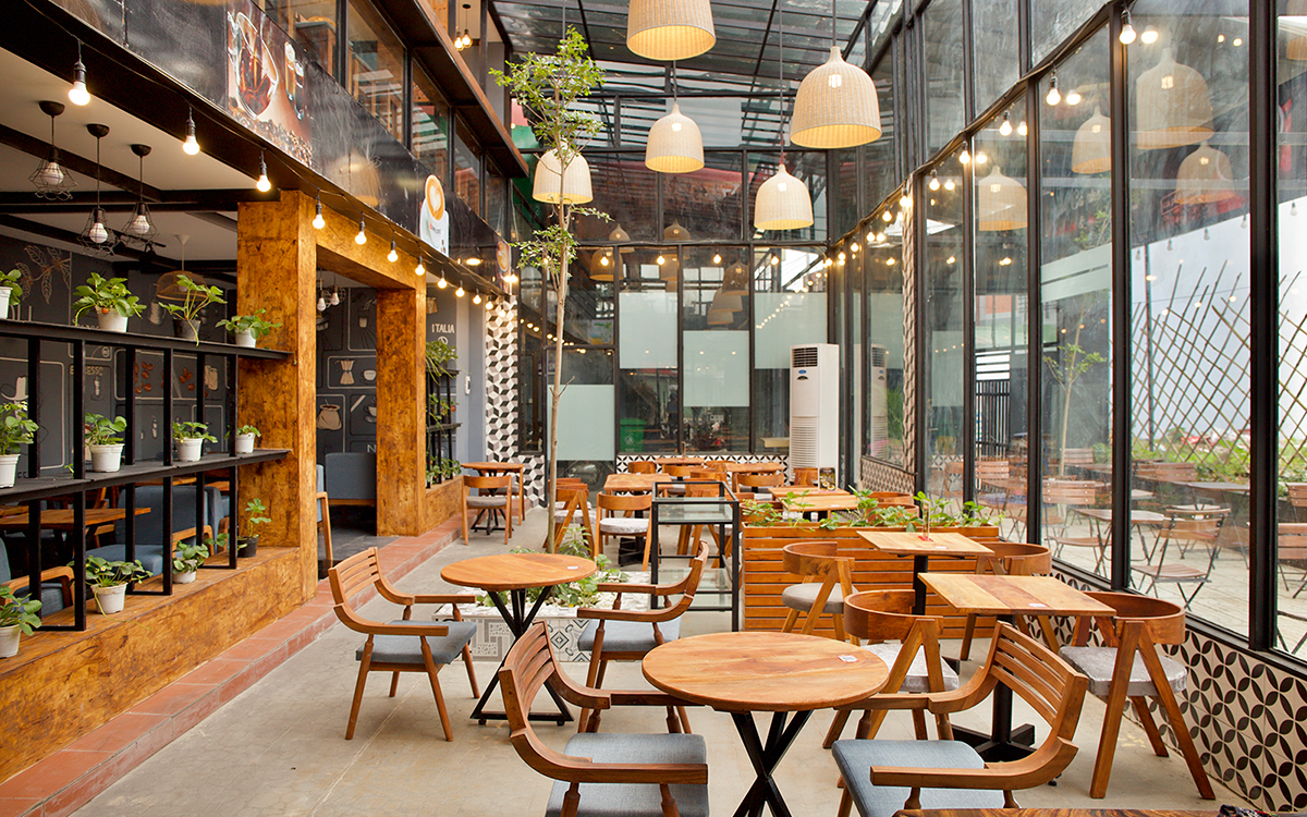 Cách bố trí nội thất quán cafe để tối ưu hóa trải nghiệm của khách hàng