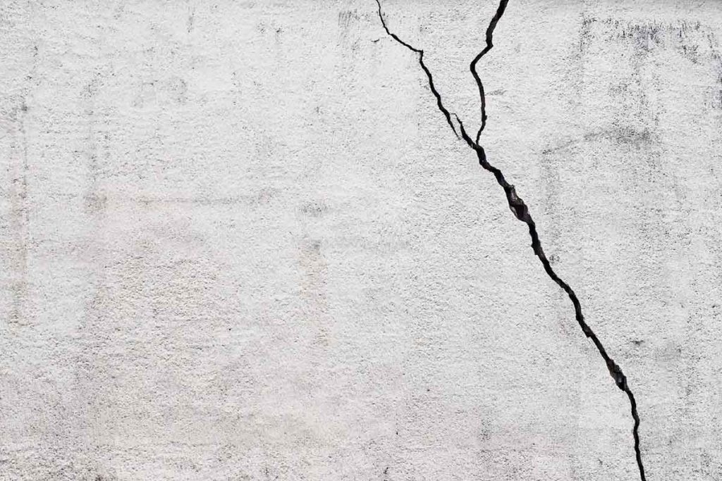 Tường nhà bị nứt sau vài tháng bàn giao. Nguyên nhân từ khâu nào?